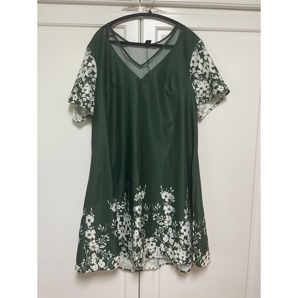 Green Floral Mini Dress Short Sleeve V-Neck Womens Size 1XL